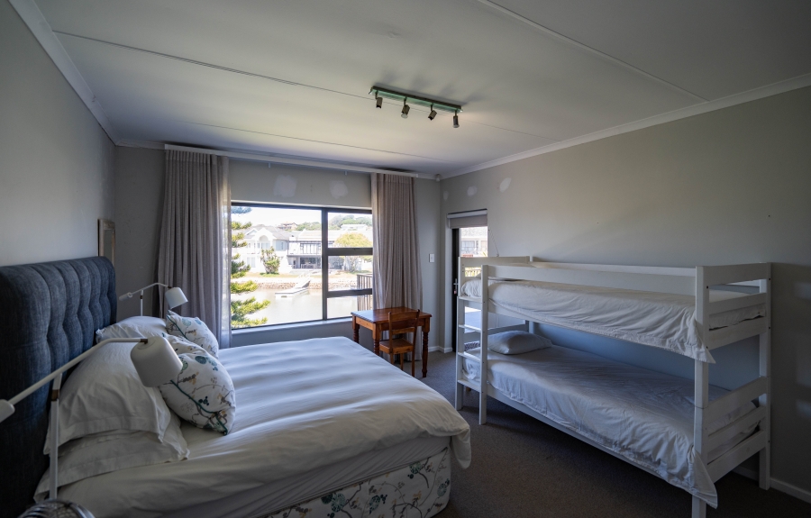 5 Bedroom Property for Sale in Royal Alfred Marina Eastern Cape